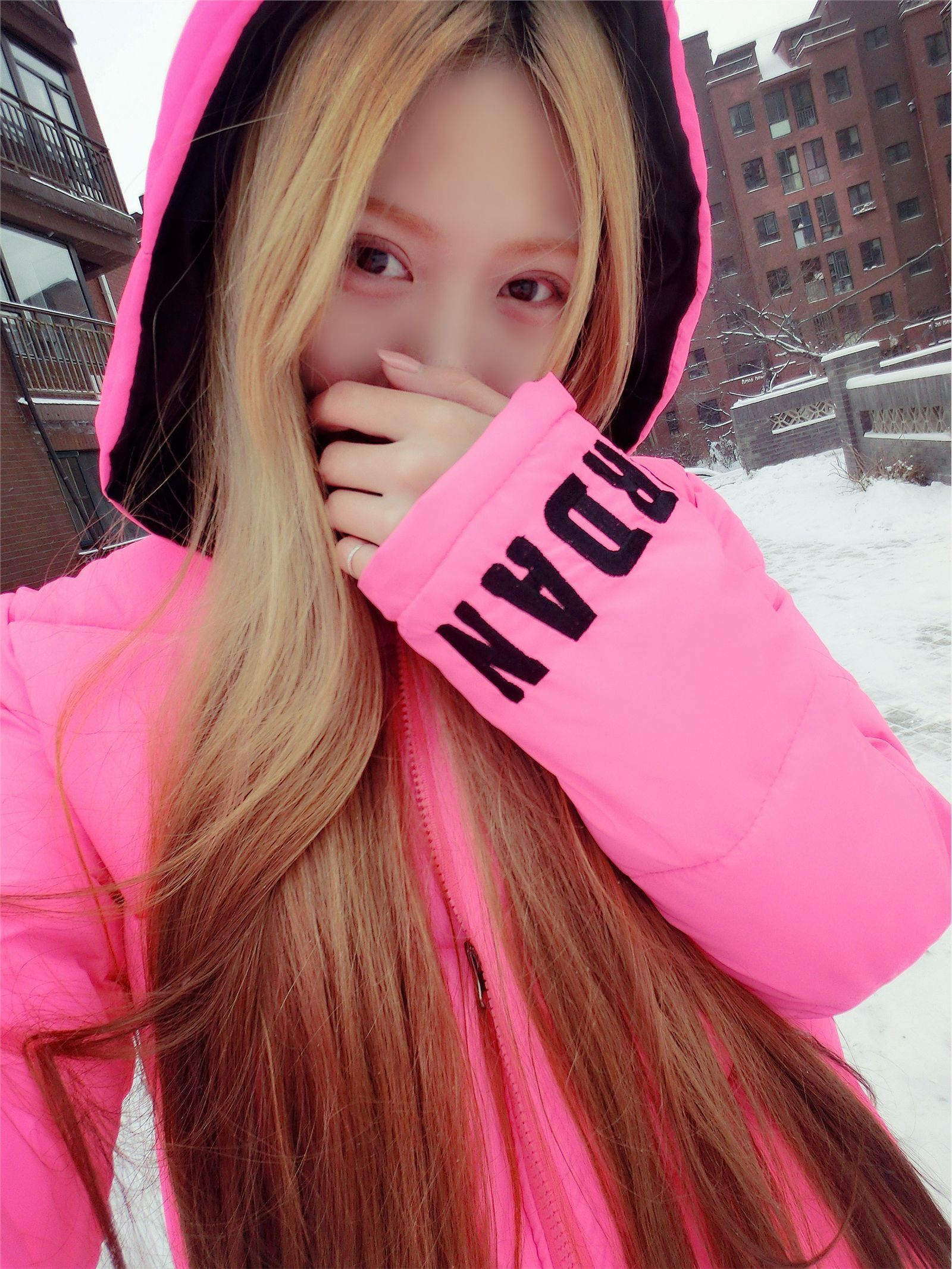 花哨尤物saisai的微博列表微女郎